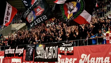 Suporterii FC Hermannstadt au reacționat după decizia retragerii din Liga 2: ”Un club nu moare peste noapte. Ați dezamăgit o comunitate întreagă. Ne autosuspendăm pe termen nelimitat”