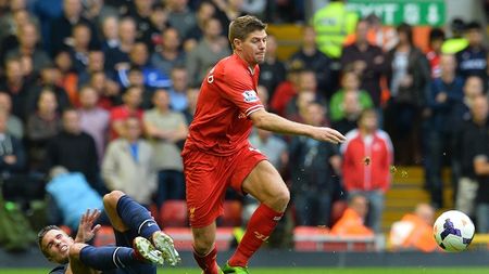 Schimbare de 40 de puncte. Liverpool, pentru prima oară în fața lui United la mijlocul lui februarie în ultimii 23 de ani