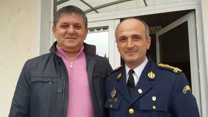 Marius Lăcătuș l-a pus cu botul pe labe pe Florin Talpan, în direct, în fața moderatorilor! I-a „dat” cea mai dureroasă lovitură colonelului de justiție: „Mie nu îmi dă ordine, că sunt tot colonel!”. De ce nu ar trebui avansat general!