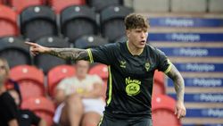 Andrei Coubiș, debut cu victorie la Lincoln City! Cum s-a descurcat românul