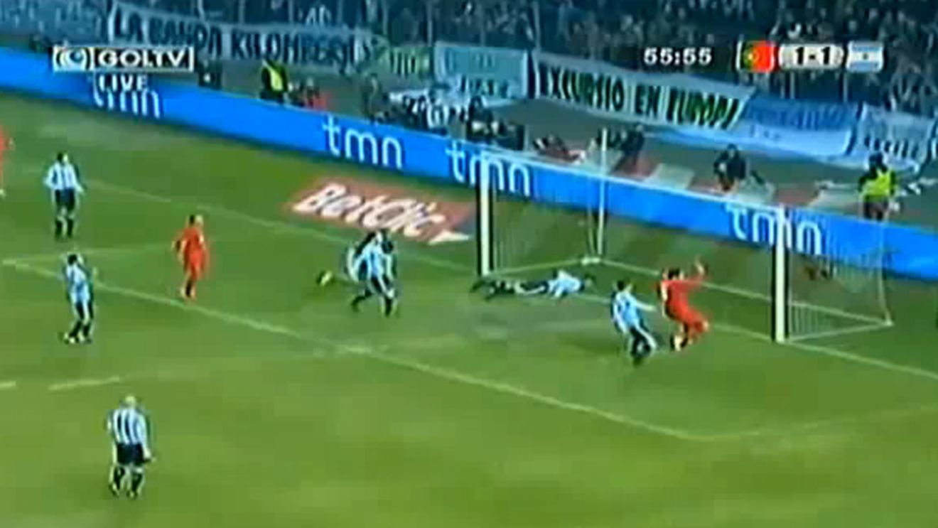 VIDEO** Hugo Almeida, ratare de "cascadorii râsului": a tras pe lângă din 2 metri!