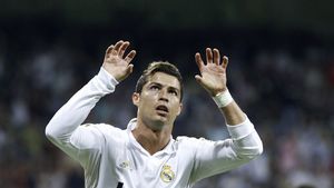 SHOW TOTAL pe Bernabeu!** Real a luat gol în minutul 1, dar a MĂ‚TURAT cu Rayo: 6-2! Hat-trick Ronaldo