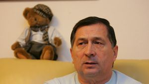 "Fiul meu ar trebui cercetat de DNA, iar Gabi Tamaș să dea socoteală pentru declarația sa"