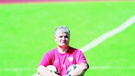 Fost antrenor la Dinamo și "U" Cluj, "Fălcosul" nu vede nicio favorită în derby!** "Va fi echilibru"