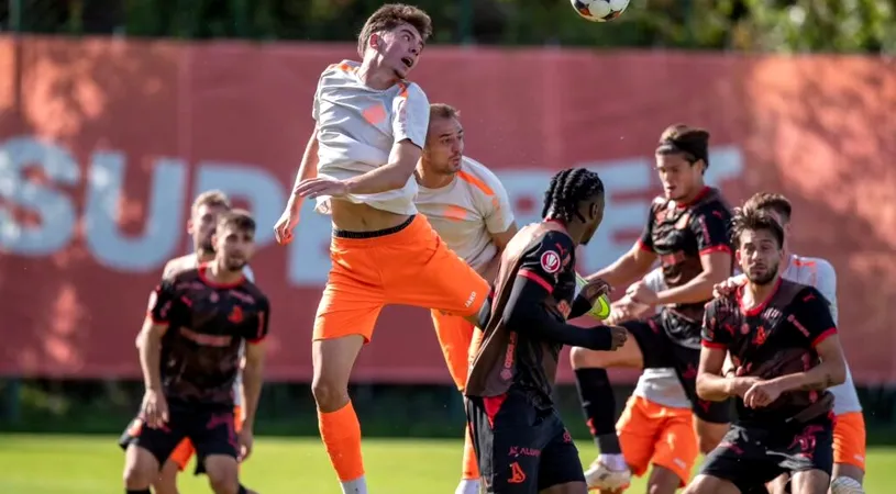 Metaloglobus a pierdut la scor amicalul cu Dinamo, dar desprinderea ”câinilor” a venit pe final de test. Ianis Zicu a avut doi noi jucători la dispoziție