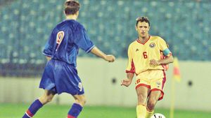 Popescu, viața și opera! Portretul viitorului președinte al FRF