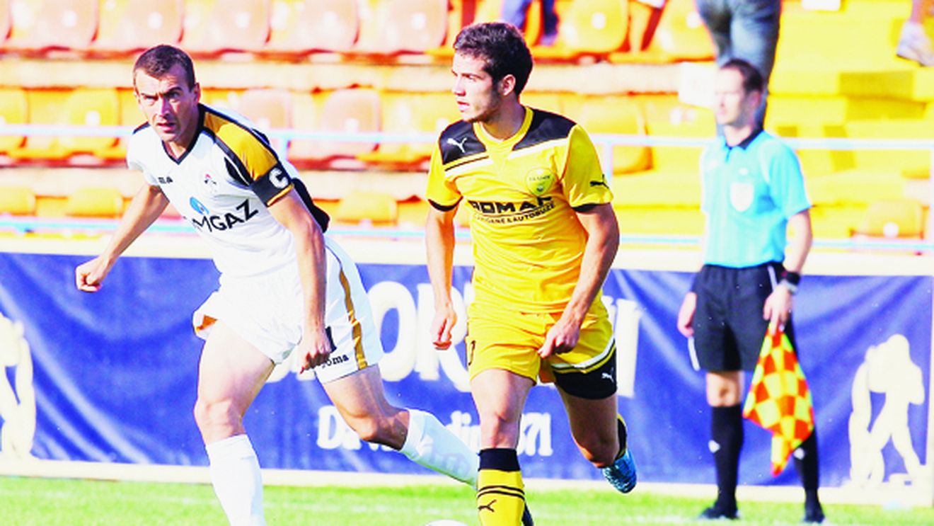 "Este o onoare pentru mine, orice jucător visează să joace la echipa națională! Sper să fiu inclus și în lotul cu care vom ataca preliminariile CM