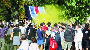 Serenade** sub lojă