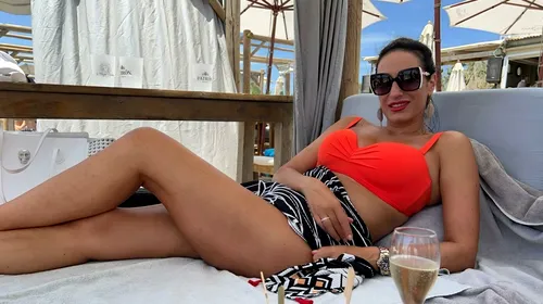 Irina Deleanu a încins plaja din Marbella. „Este un vibe care mă face să mă simt excelent”