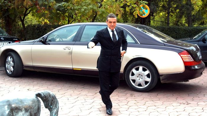 Gigi Becali, gest nemaivăzut la hotelul de 5 stele din București, după ce a dormit și a făcut masaj: „A venit și a mâncat brânză de pe hârtie cu muștar din borcan”