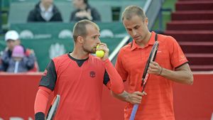 România, cu o mână pe trofeul ediției aniversare BRD Năstase Țiriac Trophy: Copil și Ungur, primii finaliști la dublu. Rețeta succesului, explicată de Adi: "Marius dă bine cu serviciul, eu dau bine cu returul"