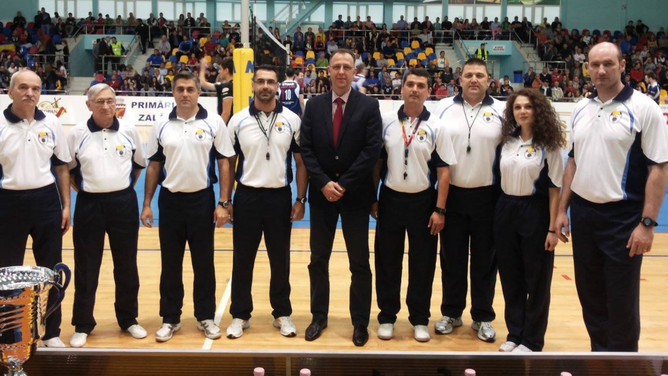 Finalul „regimului Vișan”? Adin Cojocaru: „Dacă stai mai multe legislaturi, ajungem de fapt să trăim ceea ce avem noi acum, să faci fel și fel de lucruri prin Statut și regulament ca să rămâi tu, ceea ce nu este în regulă” | INTERVIU