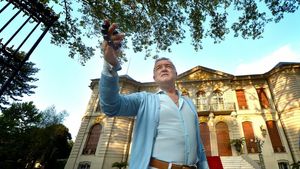 Gigi Becali, lovit de blestem. Ce a pățit și fotbalistul de 7.000.000 de euro
