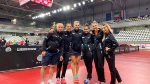 Fetele au pătruns în sferturile Europeanului de tenis de masă și își continuă cursa de apărare a aurului continental. Victorie mare, azi, contra Spaniei cu două chinezoaice în lot: Xiao Maria și Xuan Zhang