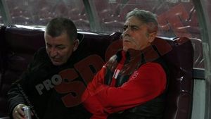 Cîrțu:** "Am născut greu, dar copilul e frumos!":)