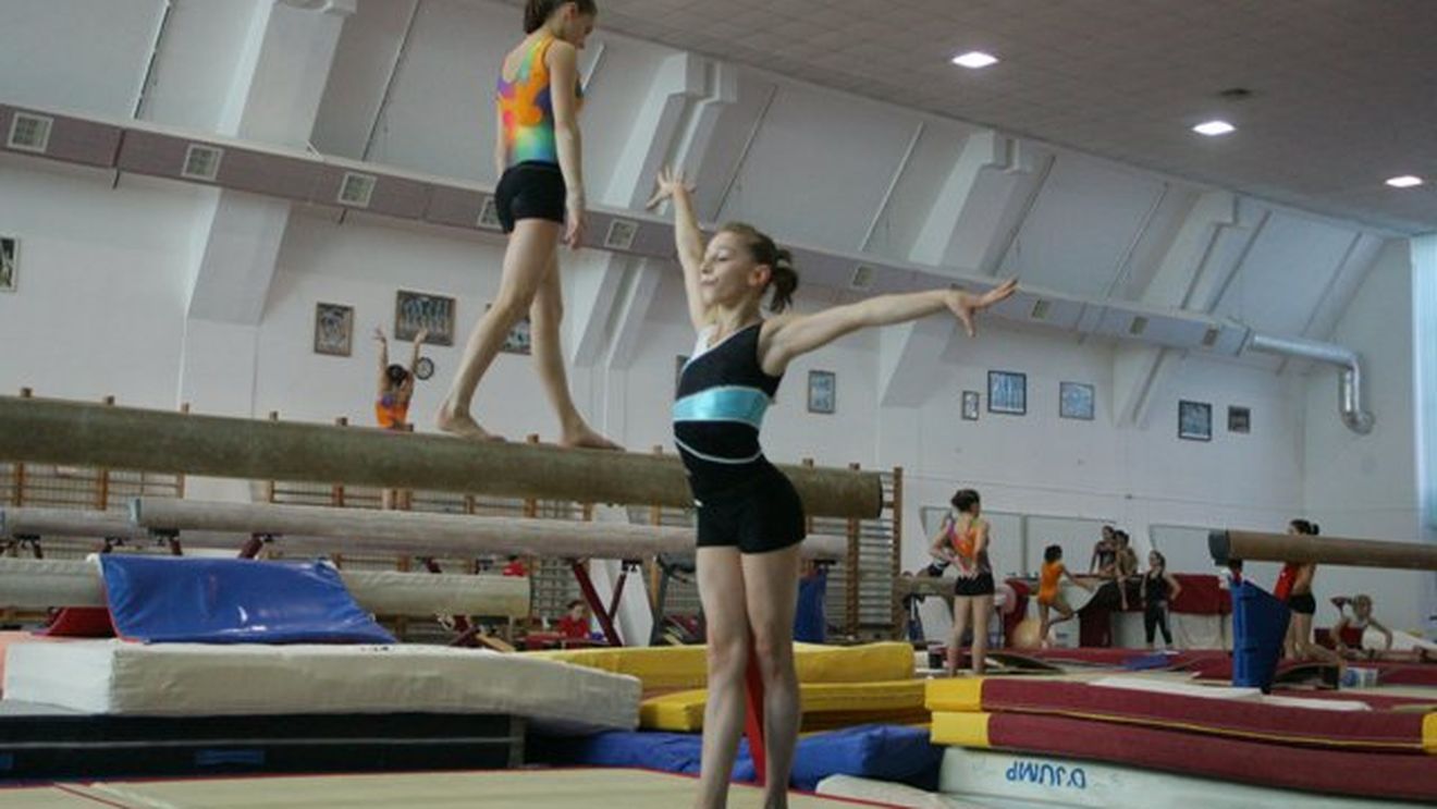 Fetele și băieții gata pentru Europene