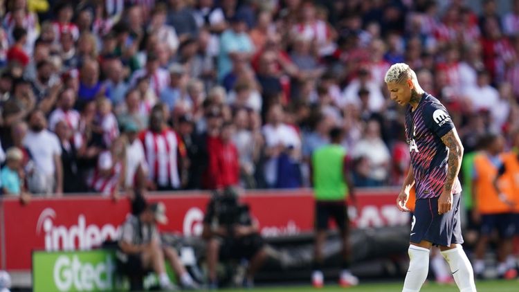 Atacantul cu 20 de goluri marcate la naționala Braziliei îl înlocuiește pe Denis Drăguș la Trabzonspor!