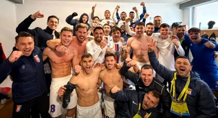 Victorie mare pentru Chindia la Reșița, unde a fost condusă de două ori și a parat un penalty, și a urcat pe loc de play-off. Ilie Poenaru e asumat: ”Un penalty dat intenționat!”