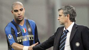 Adriano, Cruz și Ballotelli se plâng de deciziile lui Mourinho