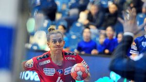 O handbalistă de la SCM Râmnicu Vâlcea a semnat cu colosul ETO Gyori, din Ungaria: „Nu m-am gândit mult la răspuns. Abia aștept să joc în fața fanilor maghiari!”