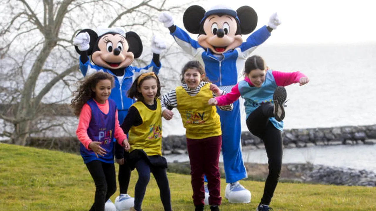 Atragerea fetelor către fotbal, un proiect comun UEFA - Disney. 7 țări, printre care și România, participă la această inițiativă