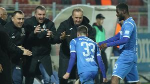 Fostul antrenor al FCSB, la Craiova? "Vedem la finalul sezonului". Tehnicianul lasă "ușa" deschisă 