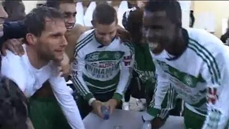 VIDEO Bănel e pe val în Franța!** A ajuns pe 5 cu Saint-Etienne și a "zguduit" vestiarul după victoria din ultima etapă