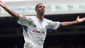 VIDEO Echipe care au scris istorie! Leeds promovează în Liga a doua după un meci de infarct în ultima etapă!