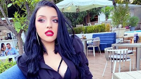 Cristi Borcea are o nepoată top-model! Tinna Latina nu e doar frumoasă, ci și deșteaptă. A luat licența cu nota 9,25 | GALERIE FOTO