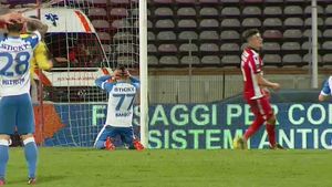 Ratarea din meciul cu Dinamo îl bântuie și acum: "O văd peste tot, pe internet, la TV" 