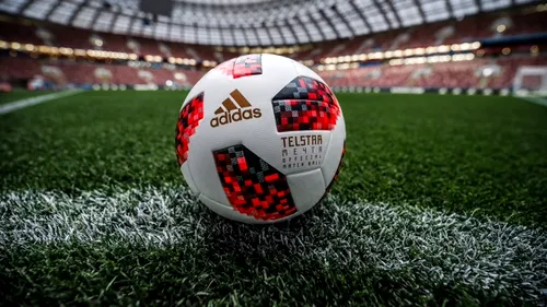 GALERIE FOTO | Adidas a lansat mingea oficială care va fi folosită în fazele eliminatorii ale Mondialului din Rusia: Telstar Mechta