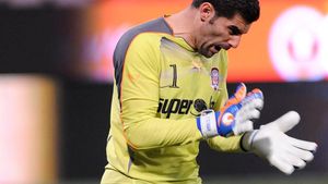 Dani Coman știe de ce e înjurat de fani, dar se ferește s-o spună:** "Nu vreau decât să nu-mi înjure familia, ei nu sunt vinovați că eu iubesc acest club și am revenit"