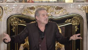 Gigi Becali i-a ironizat pe oltenii lui Pițurcă: "S-a jucat ca pe vremuri!" + Ce a spus despre faza penalty-ului