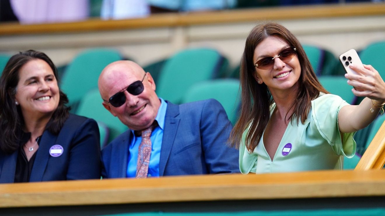 Simona Halep, apariție răvăşitoare în loja regală! Românca a atras toate privirile la Wimbledon