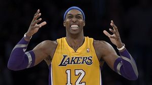 Dezastru cu repetiție!** Lakers a pierdut în ultimul minut cu Suns, iar play-off-ul e departe!