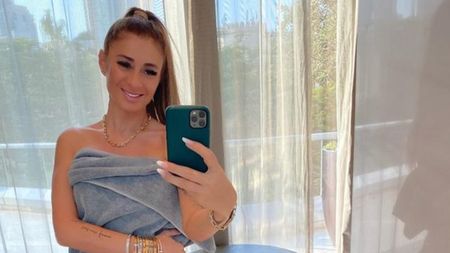 Anamaria Prodan, aproape goală pe Instagram! S-a fotografiat dezbrăcată și a lăsat un mesaj misterios: „Meet me soon!”