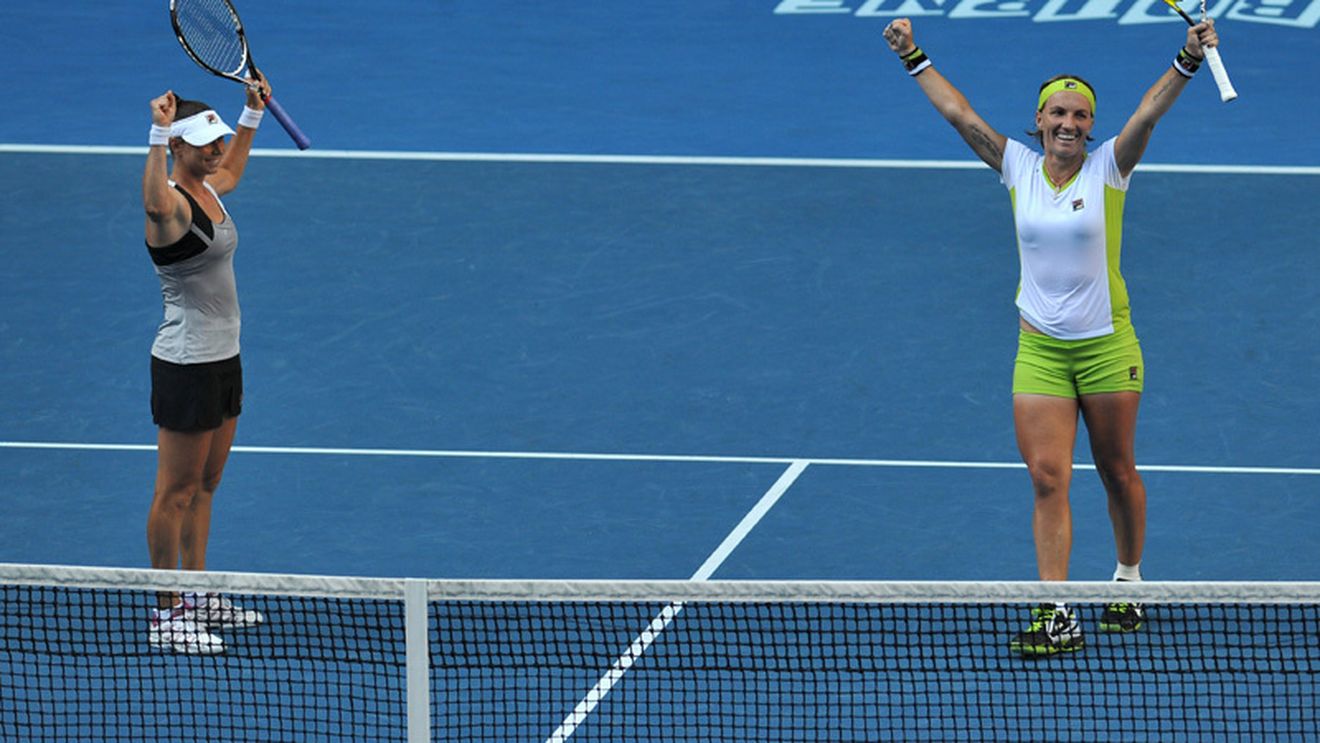 Perechea Zvonareva/Kuznețova a câștigat** proba de dublu feminin la Australian Open