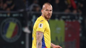 Jackpot cu un contract de faraon pentru Denis Alibec de la Gigi Becali. Câți bani ia dacă FCSB intră în grupele Ligii Campionilor