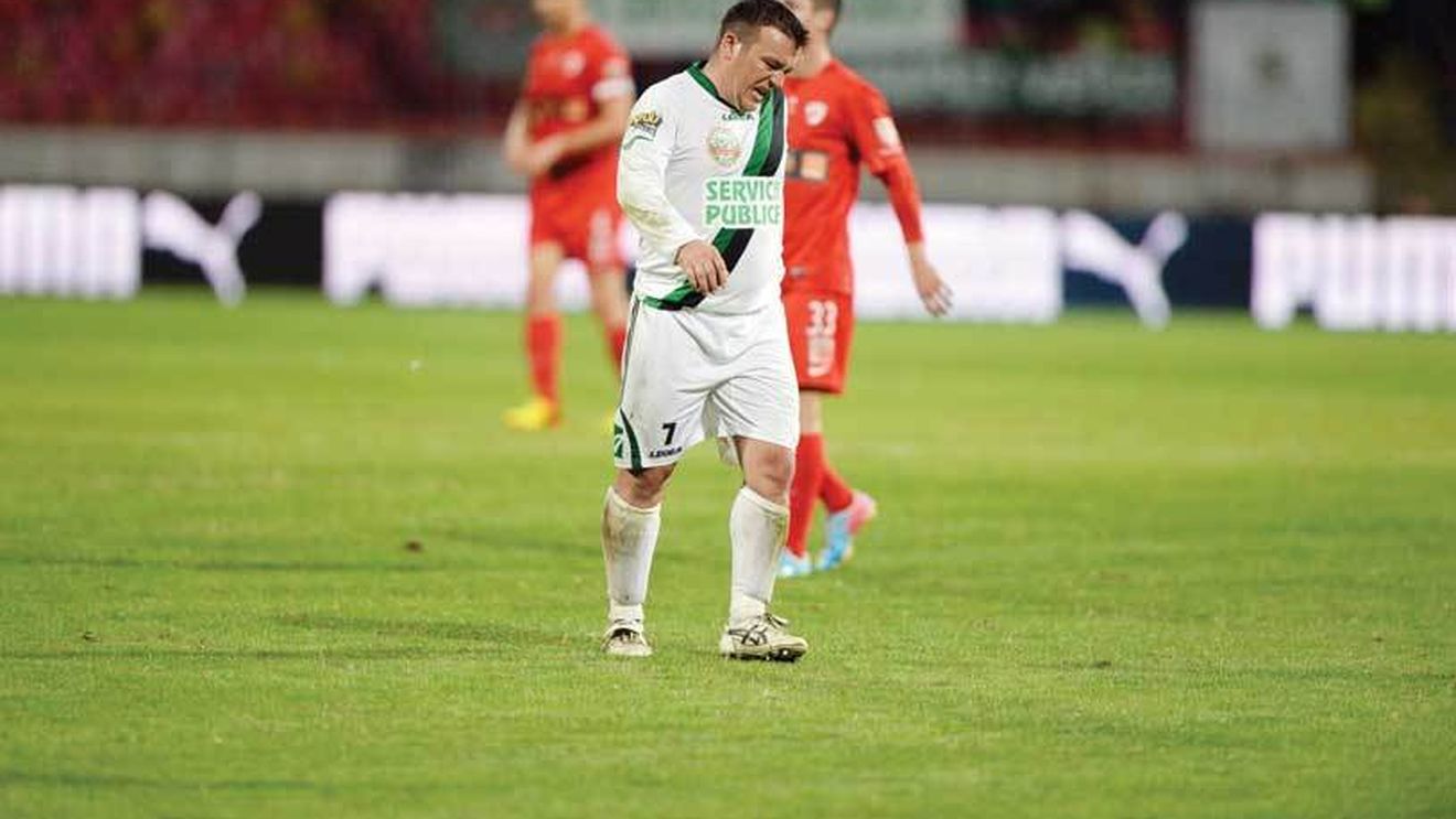 Interviu cu Nicula, mijlocașul Sănătății Cluj: "Cine ne bate joacă finala!"