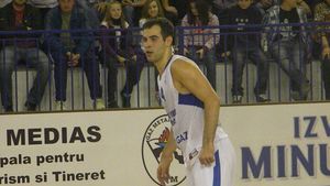 Analiză** Granzii baschetului au inceput sezonul cu frâna trasă