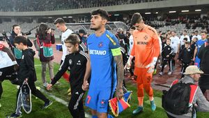 Florinel Coman a intrat în dizgrația oficialilor de la FCSB. „Parcă nu mai e fotbalist!” Ce discuție a avut Becali cu Meme Stoica înaintea meciului cu U Cluj