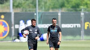 Prima zi a lui Toni Petrea și Thomas Neubert la FCSB. UPDATE: Neamțul nu s-a prezentat la bază! Imagini de la primul antrenament | FOTO+VIDEO