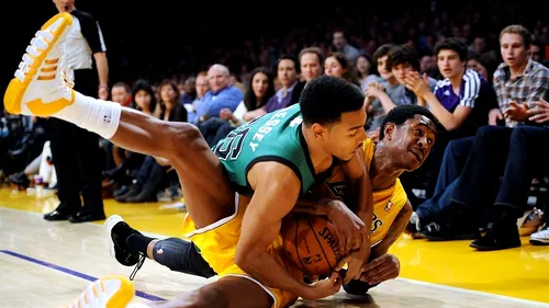 Ajutați de rivali. Lakers a oprit cea mai neagră serie din istorie de pe teren propriu chiar împotriva lui Celtics