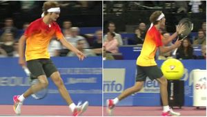 VIDEO | Ieșire scandaloasă într-o semifinală ATP. Arbitrul de scaun, înjurat ca la ușa cortului de un tânăr jucător