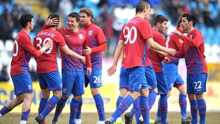 Jucătorii Stelei îl imploră pe Ilie Stan: "Iartă-l!"** Când ar putea reveni Nikolic la echipă și ce amendă uriașă va plăti