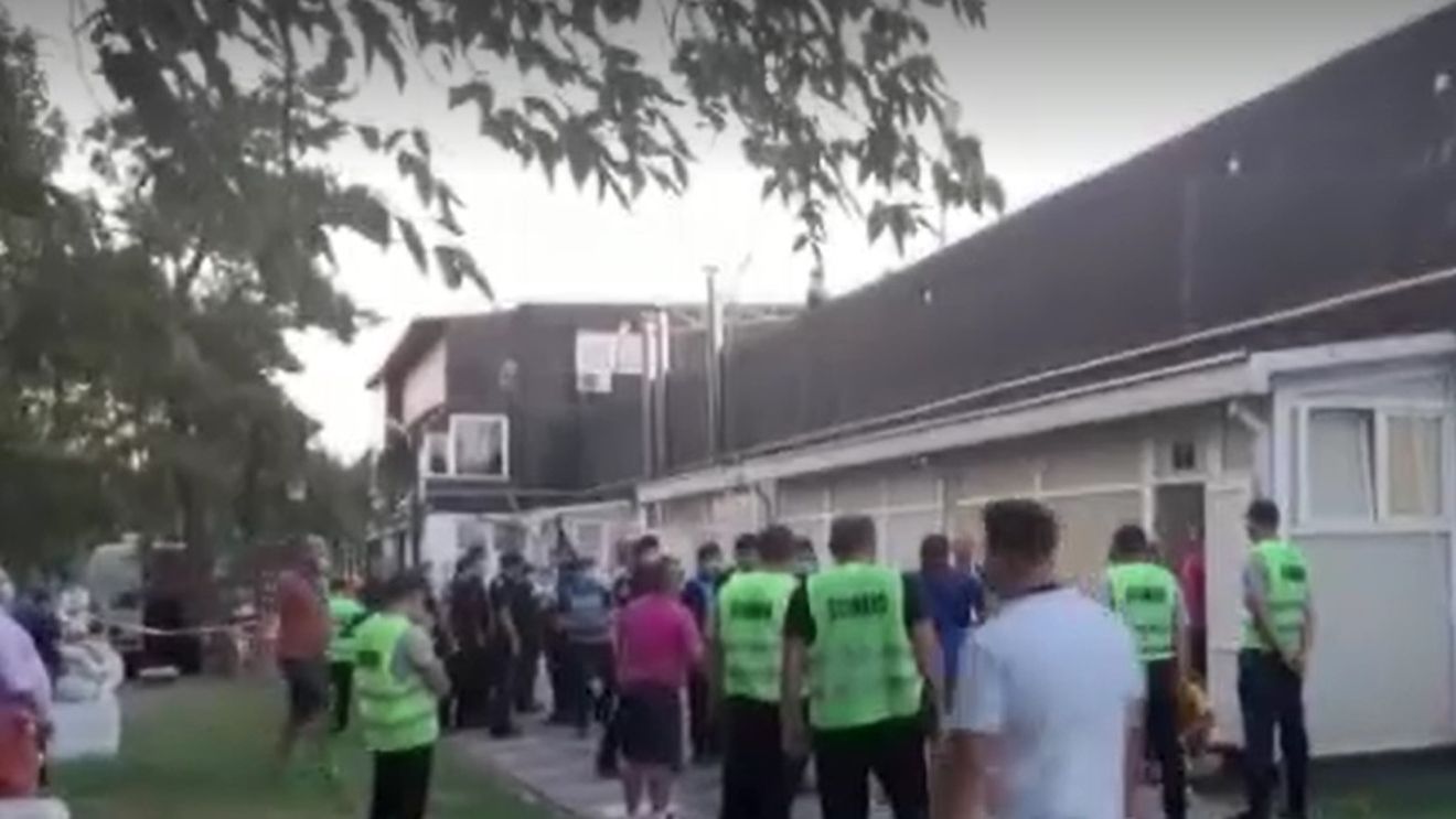 Scandal uriaș după ce Rapid a ratat promovarea în Liga 1. Suporterii s-au dus la vestiare, iar jucătorii au plecat de la stadion protejați de jandarmi