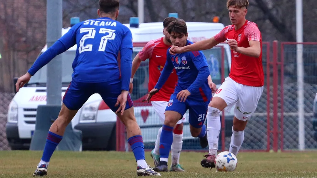 CSC Șelimbăr, reclamată pentru datorii de trei jucători, dintre care doi sunt la dispoziția lui Eugen Beza. Sibienii așteaptă și o decizie în cazul contestației respinse de la meciul cu FC Bacău