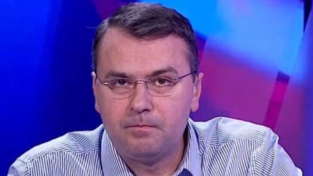 Vali Moraru l-a făcut praf pe Mirel Rădoi, după ieșirea antrenorului Universității Craiova de la flash-interviu. „O să ne consultăm cu Al Jazeera”