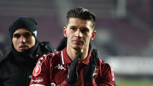 Rapid, victorie la copcă. Alex Dobre salvează Giuleștiul de la implozie după un gol de autor. Cronică de Cătălin Mureșanu