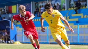 Toți ne fură fotbaliștii, noi nu suntem în stare nici să avem grijă de ai noștri! Naționala Moldovei ne-a bătut cu golurile unor jucători care puteau evolua și pentru România, dacă oficialii FRF își făceau treaba